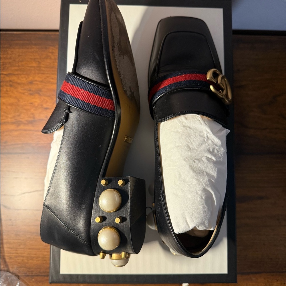 Gucci Black Peyton Pearl Studded Leather Loafers